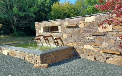 La maçonnerie paysagère : comment embellir et structurer votre jardin ?